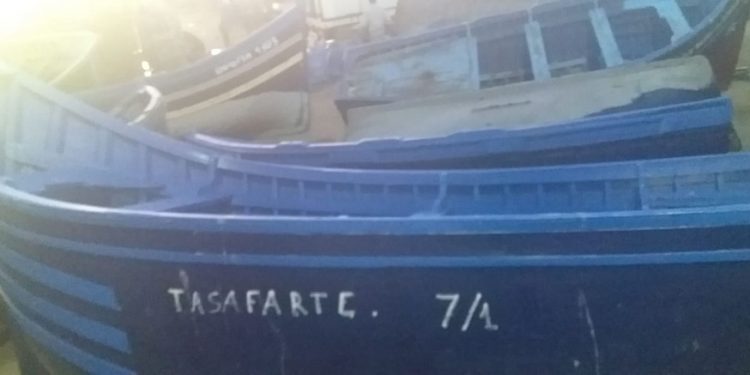 مصالح المراقبة بميناء الصويرة تنوب عن نظيرتها بأسفي و تعترض ولوج قارب للصيد مخالف للقانون.