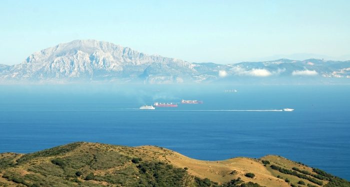 الملاحة البحرية بين المغرب و اوربا ، تربط بخط بحري ثاني بين طنجة وموتريل