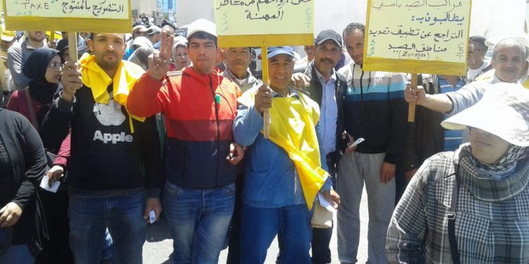 آسفي: بحارة “النمرة 7″، يتظلمون للمسؤولين حول وضعيتهم الصعبة، بسبب التهريب.