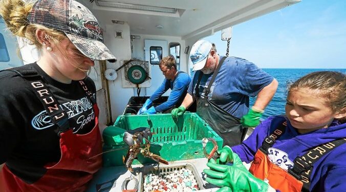 مهرجان “صيادو العالم” في مارس2021