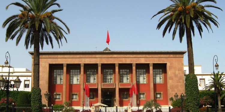 البرلمان المغربي يصادق على مشروع قانون انتخابات الغرف المهنية