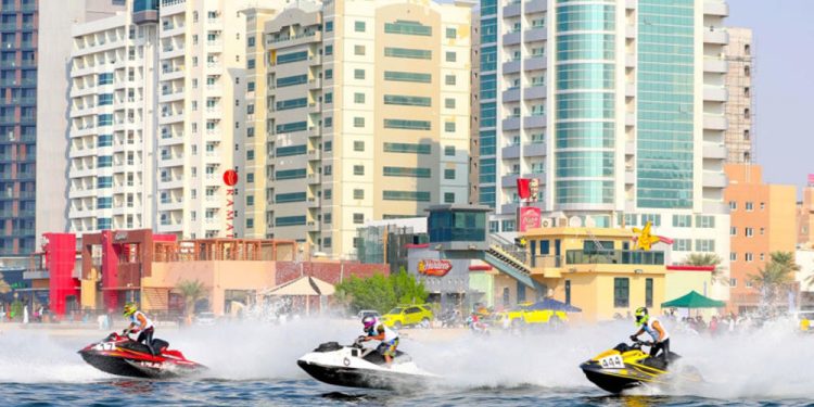 عجمان تحتضن ماراثون جيت سكي لفئة فوق 40 عاماً