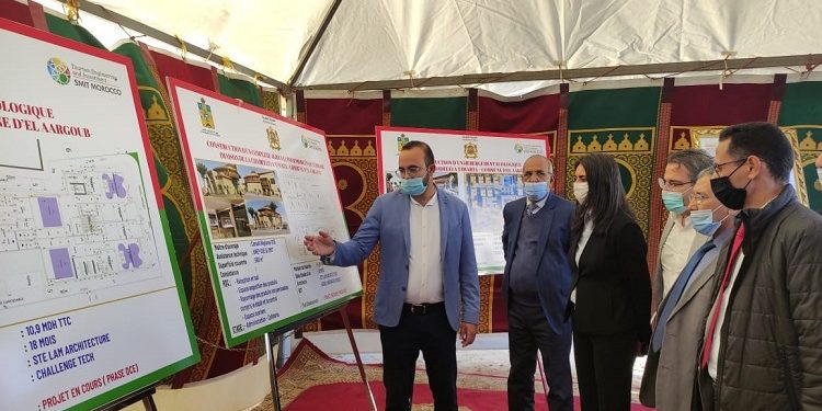 فتاح العلوي تتفقد قطاع السياحة بالداخلة