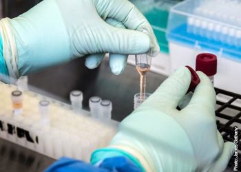 منظمات دولية تطالب بتلقيح أطقم البواخر و الطائرات