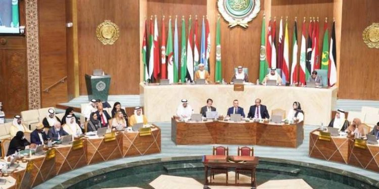 البرلمان العربي يؤكد ضرورة تكاثف الجهود لتعزيز أمن الملاحة البحرية