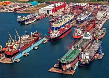 الصين تستحوذ على نصيب الأسد من طلبات بناء السفن في عام 2021.