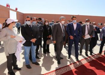 الداخلة: الصديقي يطلق حزمة من المشاريع في الأحياء المائية لفائدة شاباب الجهة