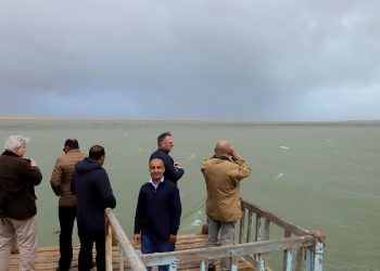 وفد اسباني يتعرف على محفزات وفرص الاستثمار في قطاعات الصيد البحري والسياحة بطرفاية