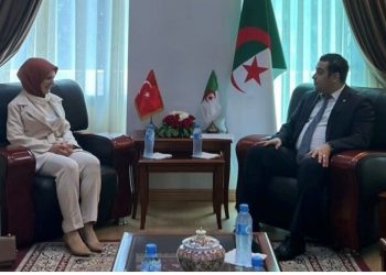 تركيا والجزائر تبحثان تعزيز التعاون في مجال الثروة السمكية