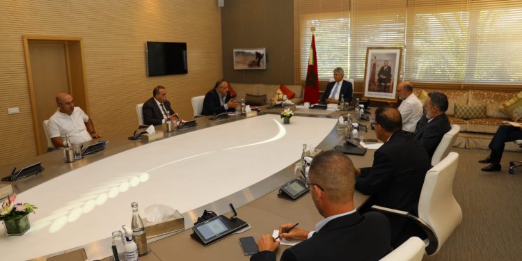 هل يحرك اجتماع القمة بين وزير  الصيد البحري و الكنفدرالية المغربية للصيد الساحلي البركة الآسنة لقطاع الصيد البحري