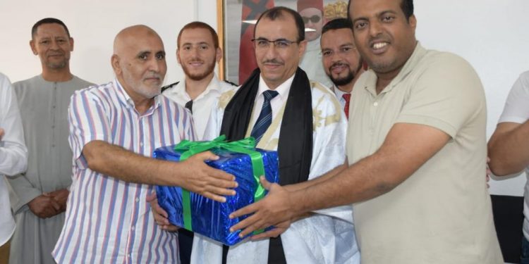 بعد انهاء مهامه بنجاح، فعاليات الصيد البحري بالداخلة تودع المصطفى اوشكني بطعم الاحتفاء