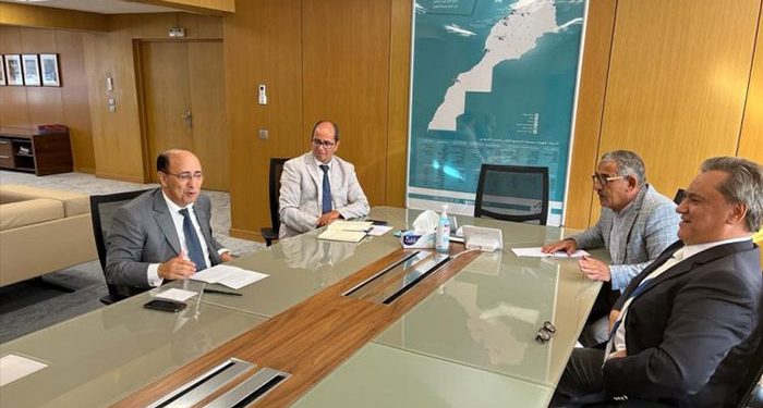 محمد علي عكاشة يتباحث مع مسؤولي الصندوق الوطني للضمان الاجتماعي حول تعويض البحارة عن العطالة.