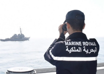 العرائش : البحرية الملكية تشدد الخناق على مراكب الصيد بالجر