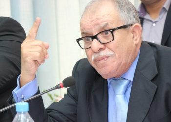 الصيد بالجر يرفض “التنطيق”، وسط اتهامات للإدارة بالتمييز