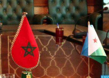 المغرب وجيبوتي يوقعان اتفاقية تعاون في مجال الملاحة التجارية