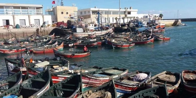 ممثلو الصيد البحري بالجديدة يطالبون بإعادة فتح محطة البنزين بميناء الجديدة