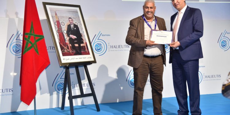 شركة “ويريز صناعات” تتوج بجائزة التثمين.