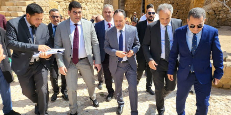 الوزير محمد المهدي بنسعيد ورئيس الجهة سمير كودار يتفقّدان مواقع تراثية وفنية بآسفي