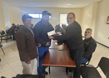 آسفي: جمعية انقاد الأرواح البشرية توزع مساعدات مالية لضحايا مركب أمين 3