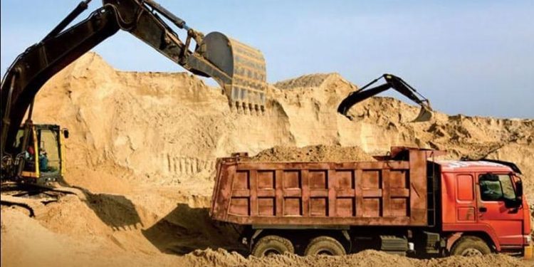 مشروع مرسوم لحماية الساحل من الاستغلال الجائر للرمال