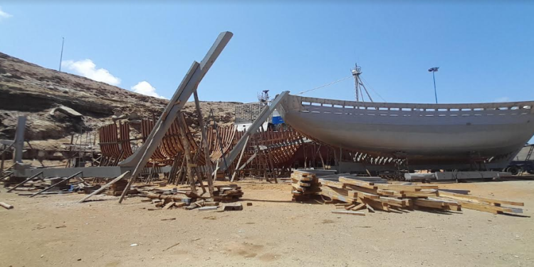 طانطان: أكثر من 200 عامل يجدون أنفسهم خارج الخدمة، بسبب توقف إضراري لورش صناعة السفن