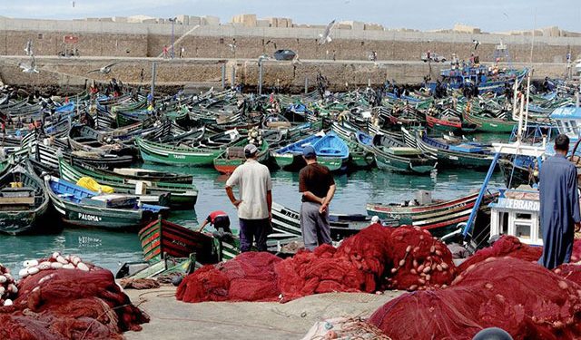 أزمة المحروقات تطفو من جديد في ظل تدهور الوضع السوسيو اقتصادي لمهني الصيد البحري