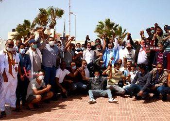 الداخلة:أمام تطنيش المسؤولين،ملاك القوارب المعيشية تهددون بالتصعيد.