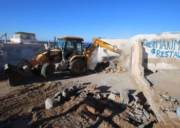 السلطات تُجهز على قرية الصيادين “تيفنيت”..والساكنة تطالب بالبديل