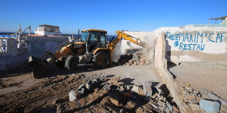 السلطات تُجهز على قرية الصيادين “تيفنيت”..والساكنة تطالب بالبديل