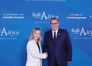 أخنوش: إيطاليا تبدي اهتماما بالانخراط في مشاريع الطاقات المتجددة بالمغرب