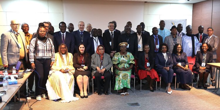 الكومافات تجمع خبراء للتداول حول “اشكالية تشغيل الاطفال في الصيد البحري بأفريقيا”