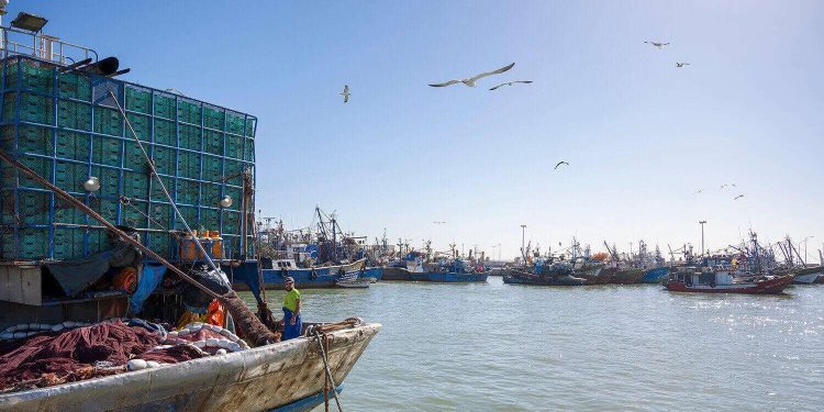 الداخلة.. وفد ليبيري يطلع على التجربة المغربية في قطاع الصيد البحري