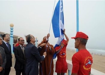 للمرة 13 على التوالي ، شاطئ أكلو يوسم باللواء الأزرق