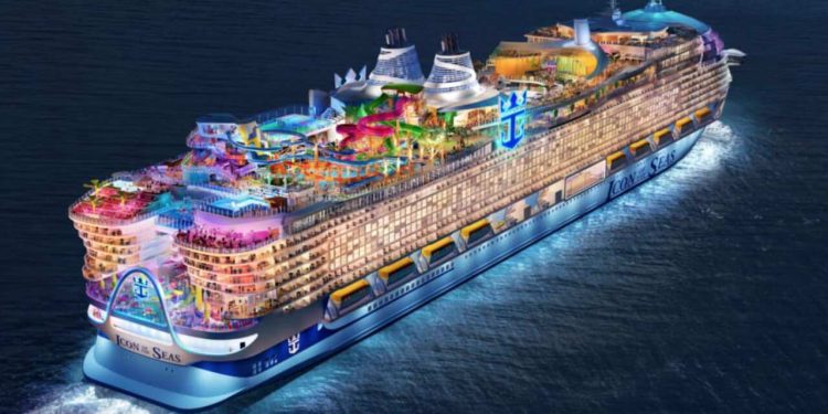 أكبر سفينة سياحية في العالم تطلق في اولى رحلاتها من ميناء ميامي