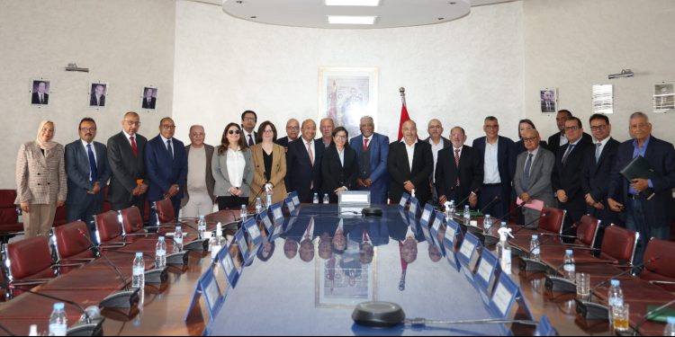 الدريوش تستقبل رؤساء الهيئات المهنية وسط أجواء مفعمة بالإيجابية و المسؤولية