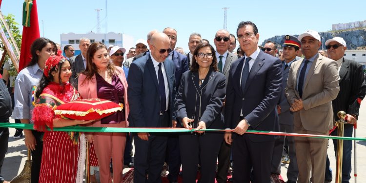 الحسيمة:زكية الدريوش تدشن سوق السمك الجديد من الجيل الجديد