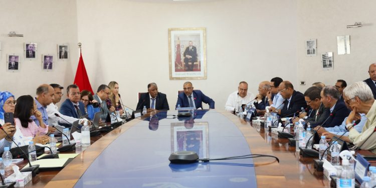 اجتماع لجنة تتبع مصيدة الأخطبوط يخلص الى تمديد الراحة البيولوجية