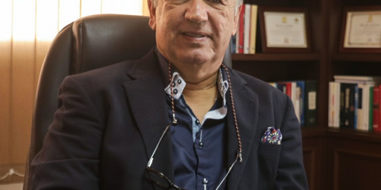 قراءة في مقال محمد الزبدي الحكم الذاتي المغربي مسار توازن بين السيادة و القانون-و-الثقة”