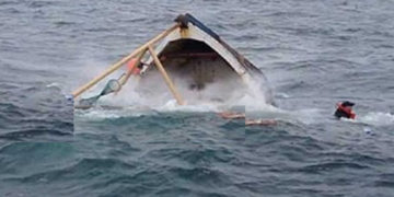 غرق قارب الصيد التقليدي بسواحل إقليم اسفي يعيد مآسي حوادث الصيد التقليدي إلى الواجهة