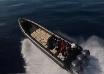 اعتراض قارب فونتوم محمل بالمخدرات واعتقال فنزويليين بسواحل الداخلة  