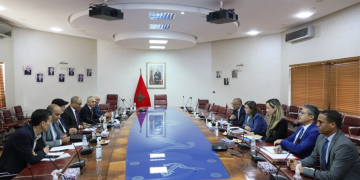 كاتبة الدولة لدى وزير الفلاحة والصيد البحري في لقاء تشاوري مع الجامعة الوطنية لموظفي الغرف المهنية وجامعاتها