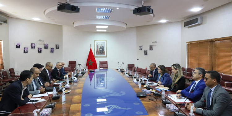 كاتبة الدولة لدى وزير الفلاحة والصيد البحري في لقاء تشاوري مع الجامعة الوطنية لموظفي الغرف المهنية وجامعاتها