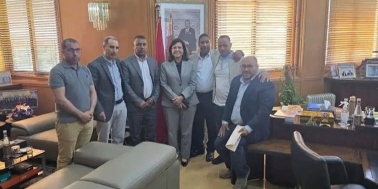 لقاء لحل أزمة قوارب الصيد المتضررة بـبوجدور والعيون على خلفية استغلالها في الهجرة السرية