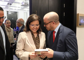 مؤلف “مجمع البحرين” يحضر في اشغال ندوة “المناطق البحرية المحمية.