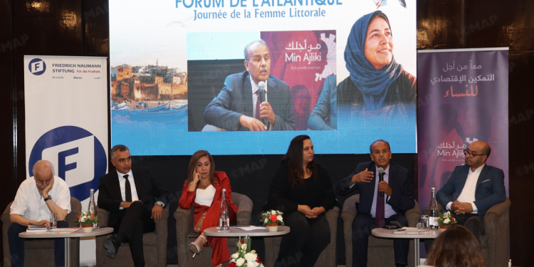 دعوات بالصويرة إلى مقاربة مندمجة لتعزيز صمود السواحل ومواكبة رهانات الاقتصاد الأزرق