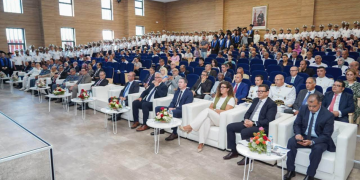 وزير النقل واللوجيستيك يعلن عن إطلاق تكوينات بحرية جديدة خلال حفل تخرج 103 خريجين بالمعهد العالي للدراسات البحرية