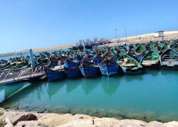 بوجدور.. قبطانية الميناء تفرض ضوابط صارمة لإصلاح قوارب الصيد التقليدي وتحذر من العقوبات